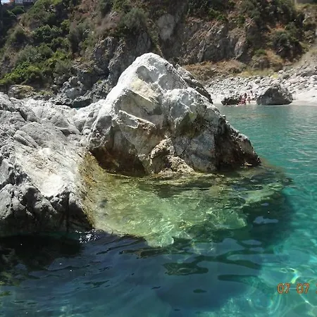 Baia Di Imminens Mari * Copanello