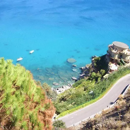Baia Di Imminens Mari *